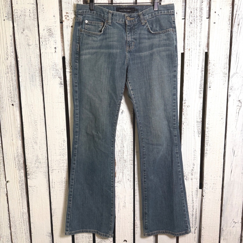 Calvin Klein Jeans Women's 8 30"x32"Streaky Stretch Flare Denim Pants Med Wash‎